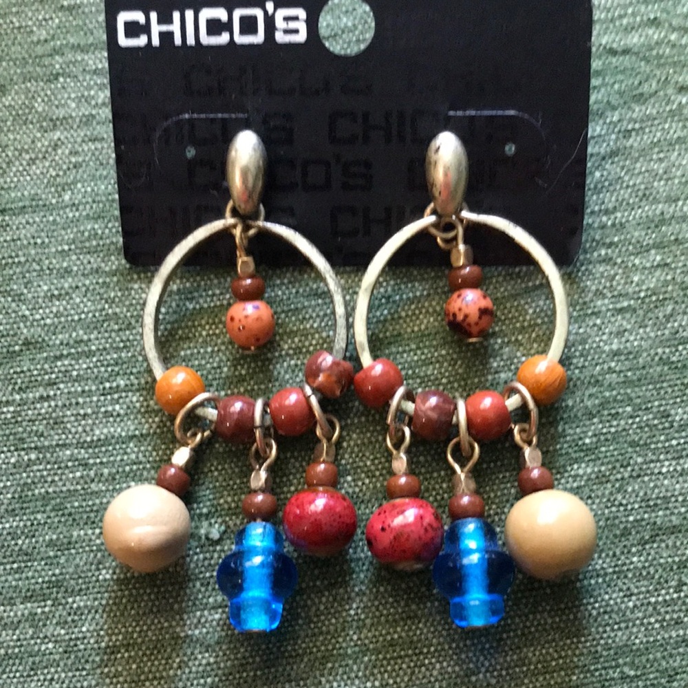 Chico’s beautiful earrings! New-never worn! Great!